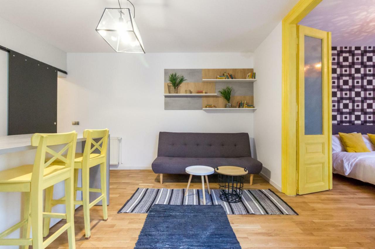 Quiet Old Town Hideout Apartment