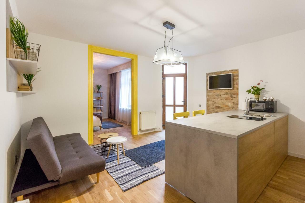 Quiet Old Town Hideout Apartment