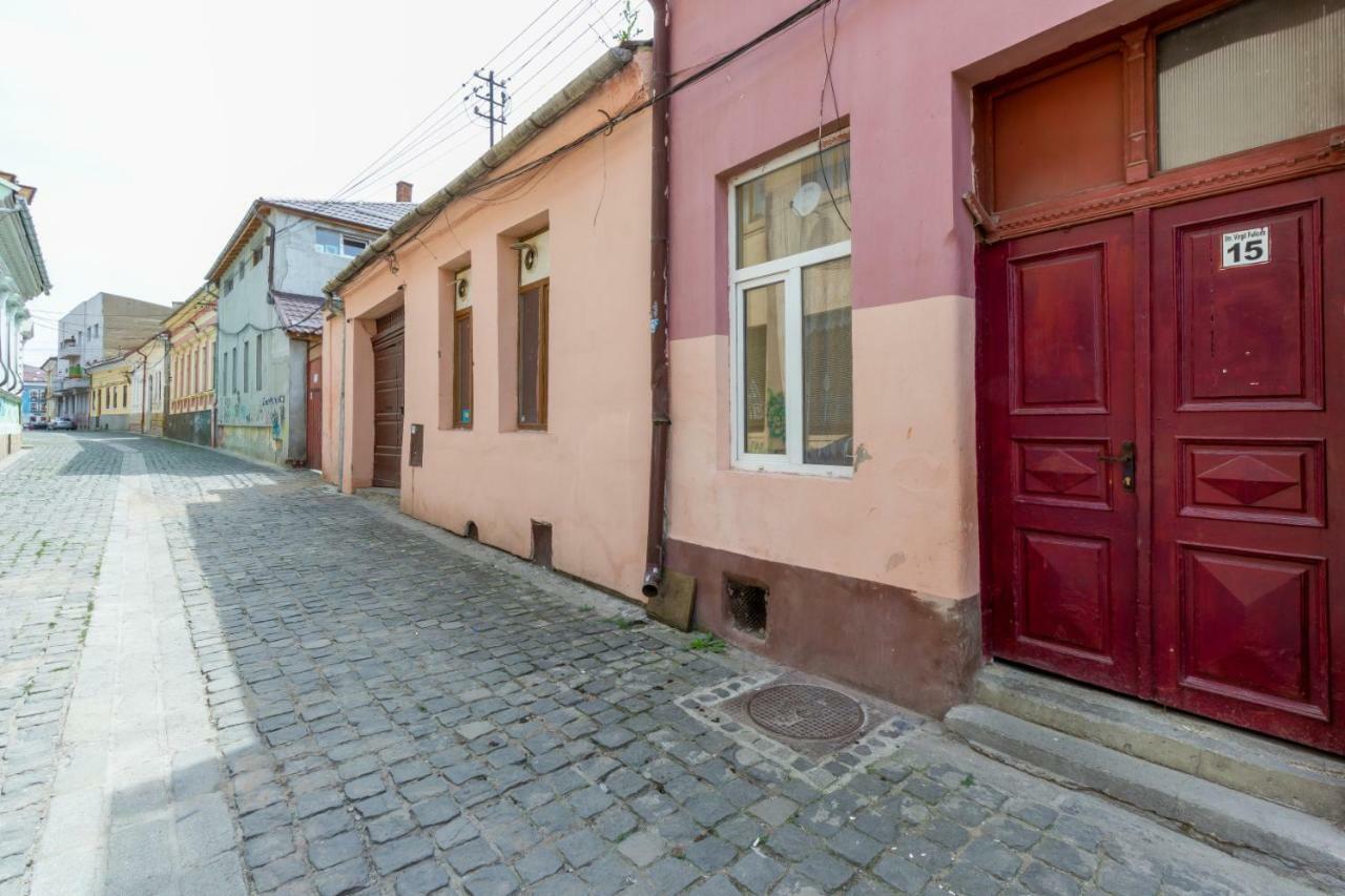 Quiet Old Town Hideout *